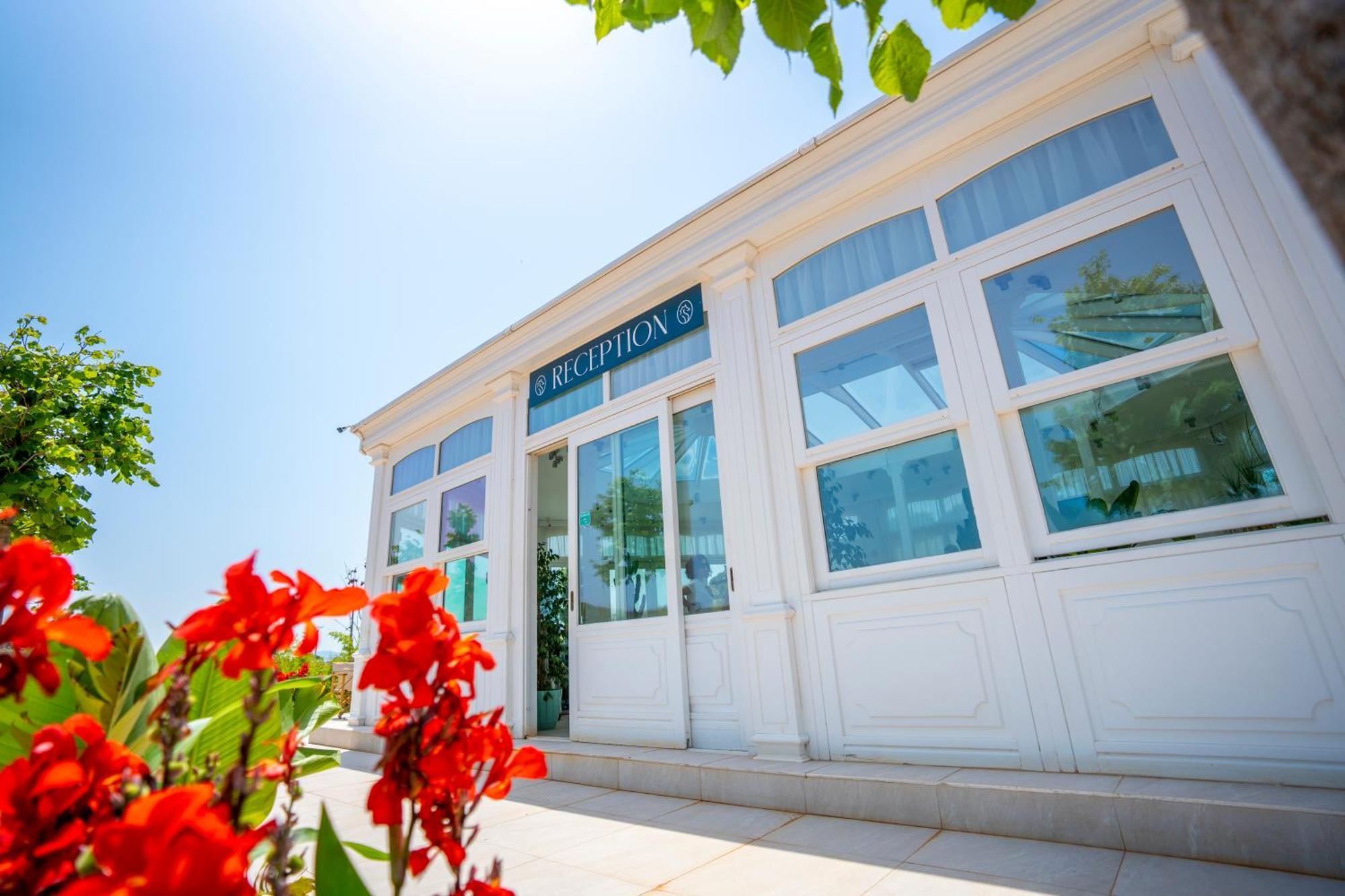 Arameras Beach Resort Ksamil Exterior foto